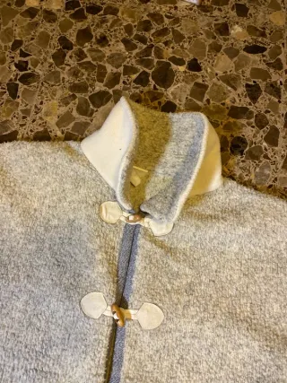 Jersey cardigan retro blanco y gris