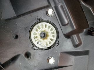 ELEVALUNAS DELANTERO IZQUIERDO MAZDA CX-7 (ER)