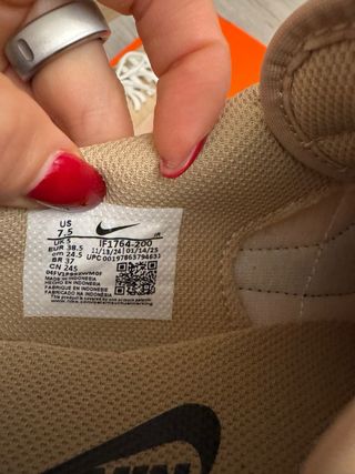 Nike Cortez Beige/Naranja Talla 38.5