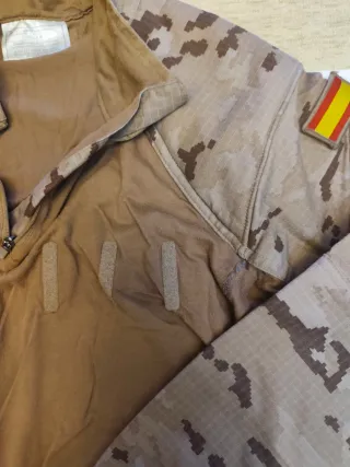 Camisola Táctica Pixelada Árida Talla M