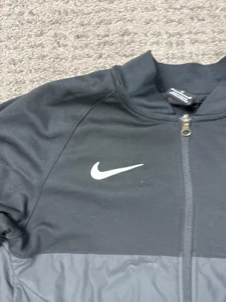 ¡¡OFERTA!! Talla M Chaqueta Nike Malaga Negra