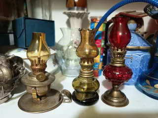 Lampade a olio vintage in vetro e metallo