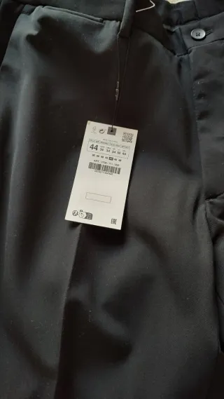 Pantalón vestir Zara negro talla 44