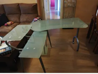 Escritorio de cristal moderno