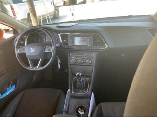 SEAT Leon 2014 176.000km VINILO (carroceria plata)