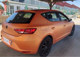 SEAT Leon 2014 176.000km VINILO (carroceria plata)