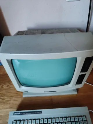 Ordenador AMSTRAD PCW 8512