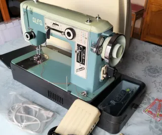 Máquina de coser Alfa Automática