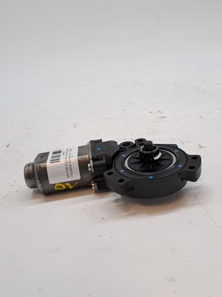 MOTOR ELEVALUNAS DELANTERO DERECHO HYUNDAI SONATA (NF)