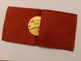 Medalla Oro Salvador Dalí