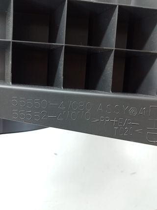 GUANTERA TOYOTA PRIUS (NHW30) (2)