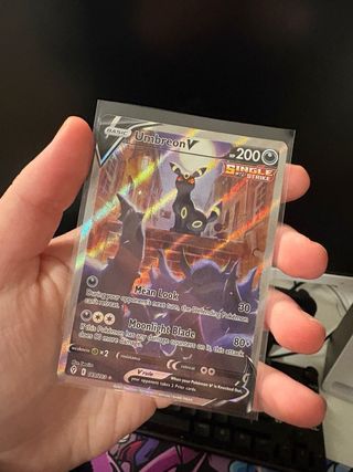Carta Pokémon Umbreon V