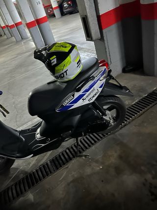 Yamaha Neos 49cc Scooter