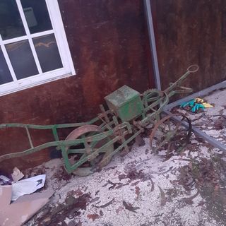 Sembradora antigua