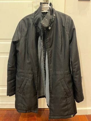 Chaqueta de porteo Wombat & Co. Negra