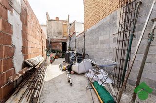 Casa adosada en venta en Loja