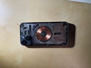 iPhone 12 Rosso + iPhone 14 - Per Ricambi