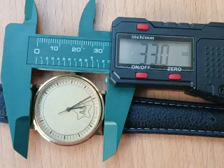 Reloj Hamilton 8702 Cuarzo Dorado