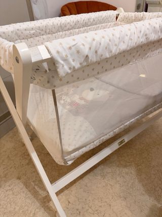 Minicuna bebé con ruedas