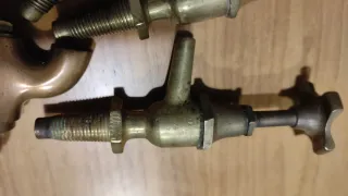 Colección 6 grifos bronce