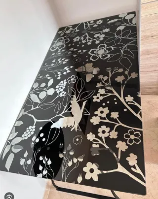 Pannello in vetro temperato Ikea con design floreale