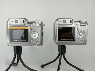 Due fotocamere digitali Kodak
