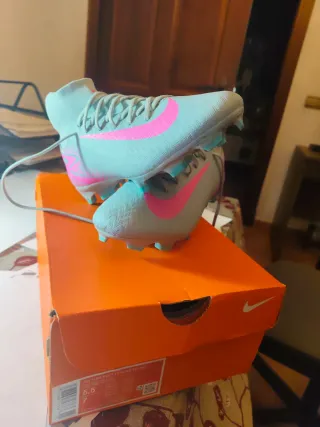 Botas de fútbol Nike Mercurial Talla 38
