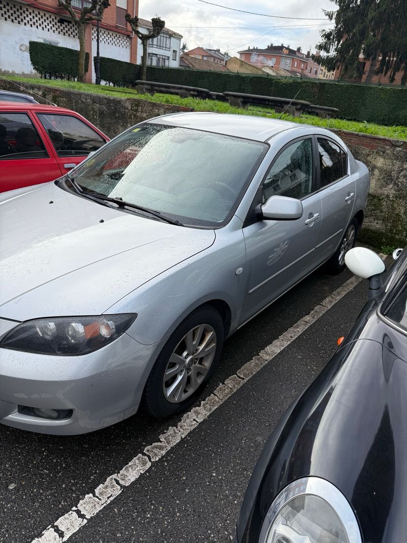 Mazda 3 2010 - foto 1