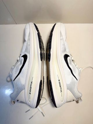 Nike Vomero 18 Blancas
