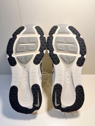 Nike Vomero 18 Blancas