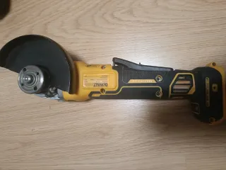 Radial a batería DeWalt