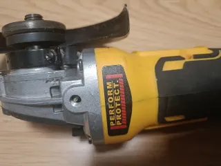 Radial a batería DeWalt