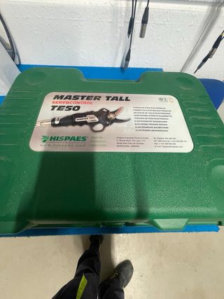 Tijeras Podar Master Tall TE50 con bateria nueva