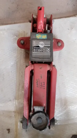 Gato Hidráulico RED HILLS 1.5 Ton