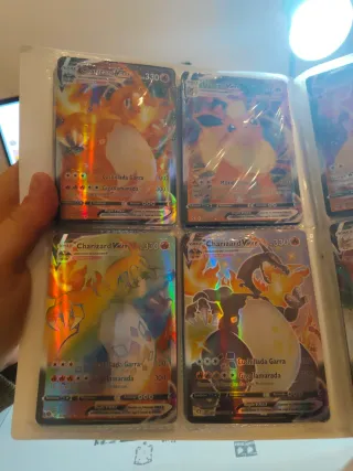 Carta Pokémon Charizard VMAX Negro Rainbow