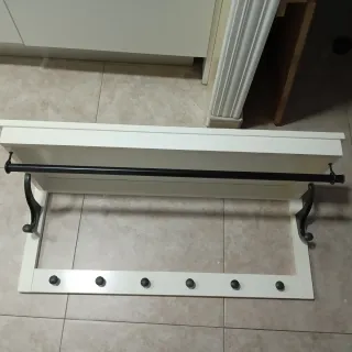 Perchero Ikea Blanco y Negro