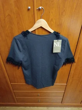 Camiseta Naulover gris con detalles