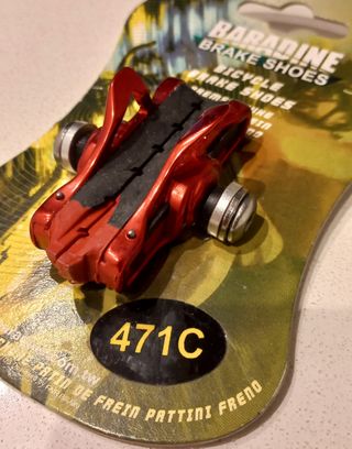 Zapatas freno Baradine 471C Shimano rojo (Un par).