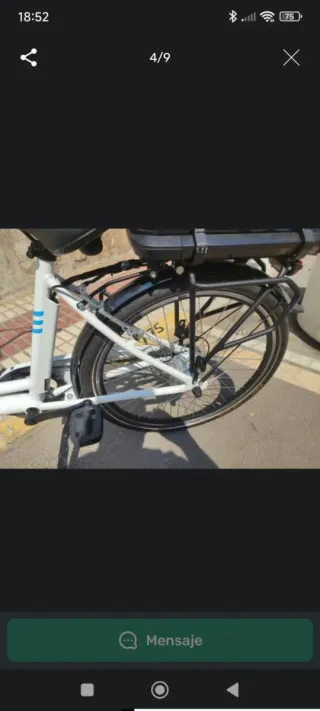 Bicicleta Eléctrica Blanca con Cesta