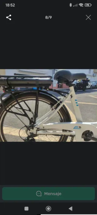 Bicicleta Eléctrica Blanca con Cesta