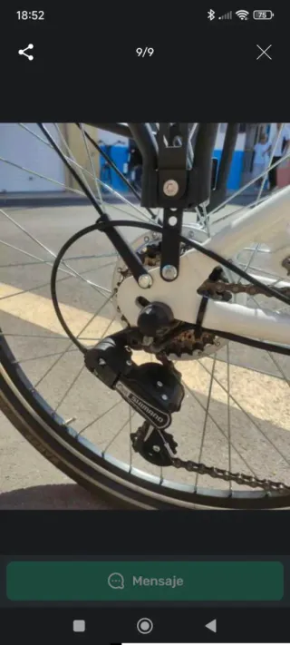 Bicicleta Eléctrica Blanca con Cesta