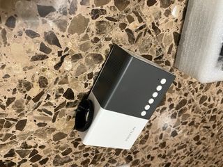 Proyector Prixton Cinema Mini 900 Lúmenes