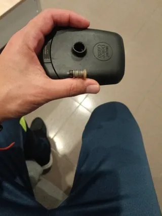 Cafetera Dolce Gusto Roja y Blanca