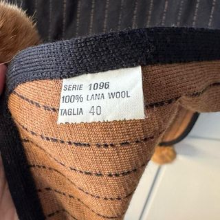 Sciarpa lana con pon pon pelliccia made in Italy