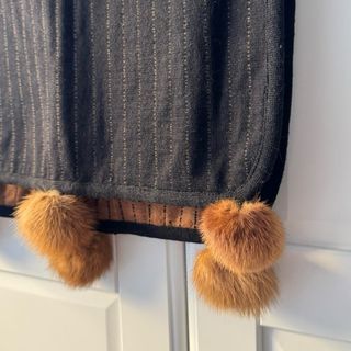 Sciarpa lana con pon pon pelliccia made in Italy