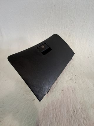 GUANTERA TOYOTA COROLLA (E12)