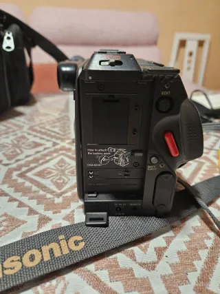 Videocámara Panasonic Negra