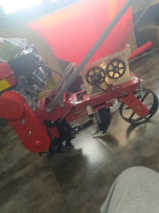 Sembradora gasolina multifuncional