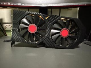 XFX RX 590 Fatboy 8GB - Averiada