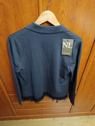 Chaqueta Naulover azul con detalles